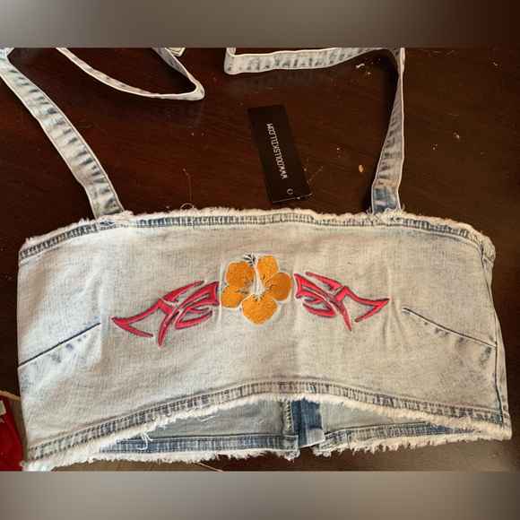 NWT Dolls Kill Club Exx Throw It Back Halter Denim Crop Top Size M - Picture 2 of 7